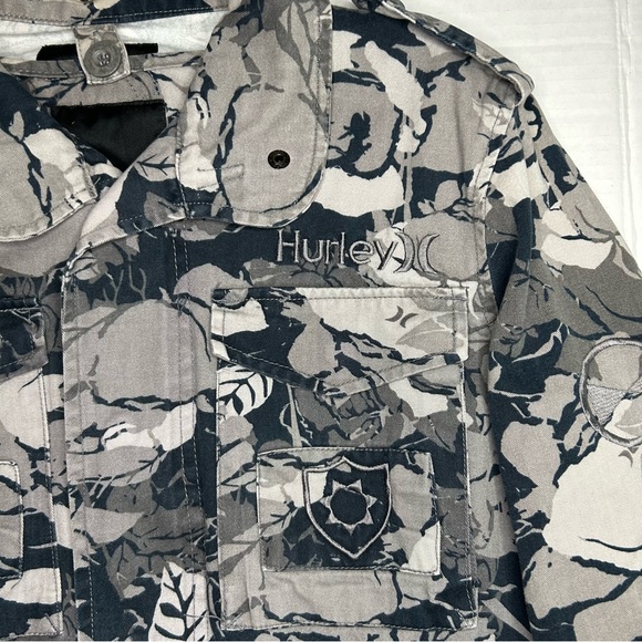 Hurley Women’s Military Camo Jacket Size Medium Floral Print Grey Navy Blue - Picture 5 of 16